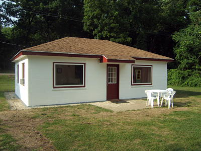 01 - Front of the cottage