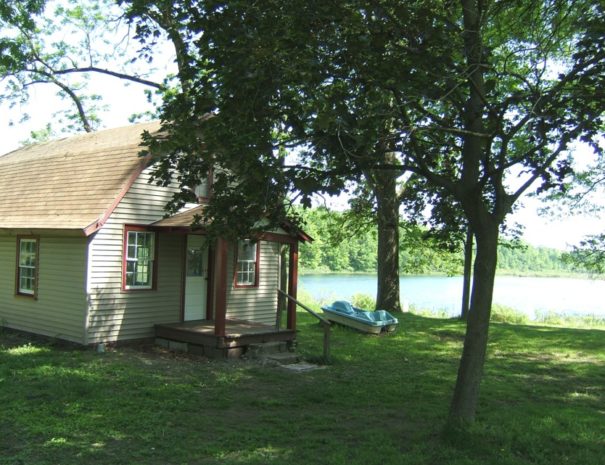 02 - Looking towards the lake