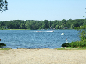 pleasantlake2